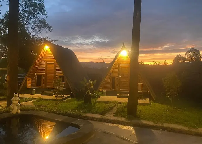 Triangle House And Hot Spring Privatunterkunft Kintamani