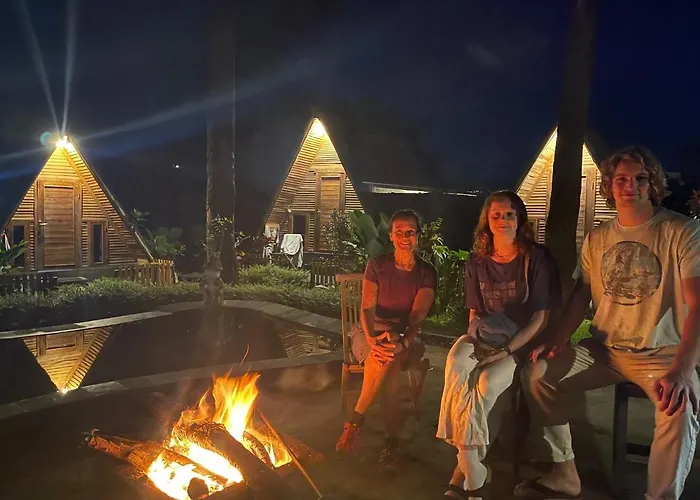 Triangle House And Hot Spring ホームステイ Kintamani