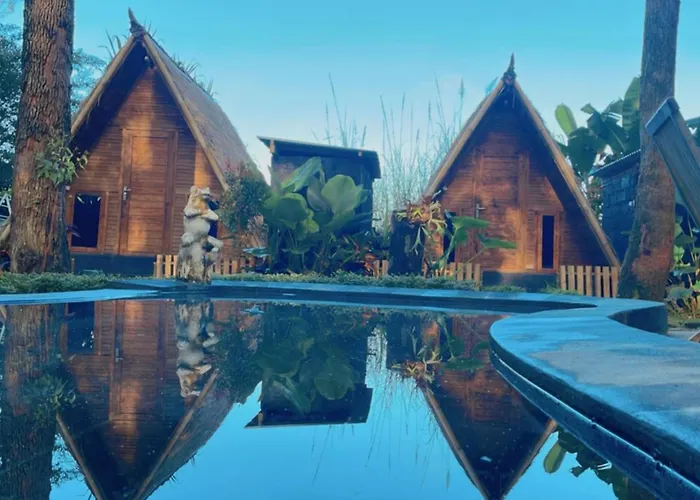 Triangle House And Hot Spring Kintamani