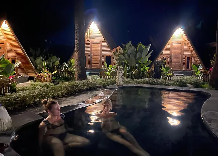 Triangle House And Hot Spring Kintamani