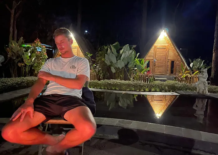 Triangle House And Hot Spring Kintamani