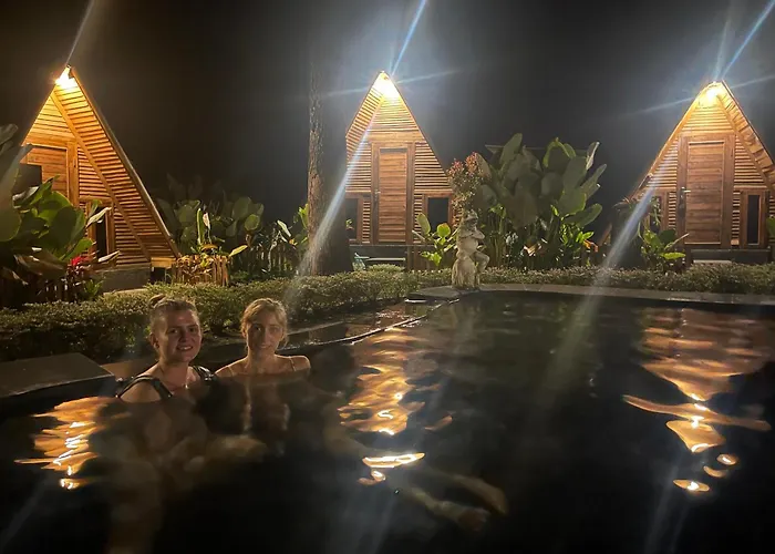 Triangle House And Hot Spring *