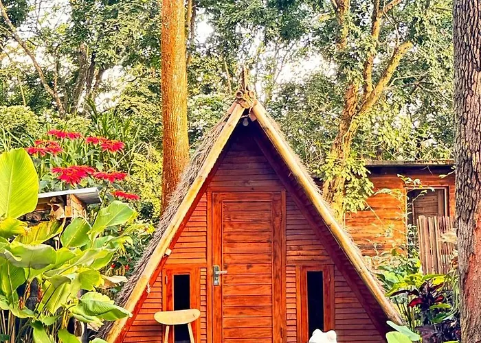 Triangle House And Hot Spring Kintamani
