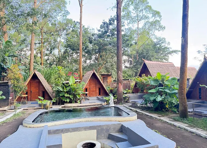 Triangle House And Hot Spring