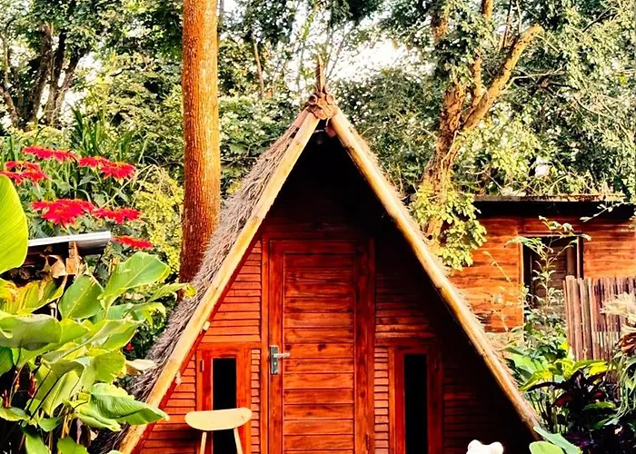 Triangle House And Hot Spring ホームステイ